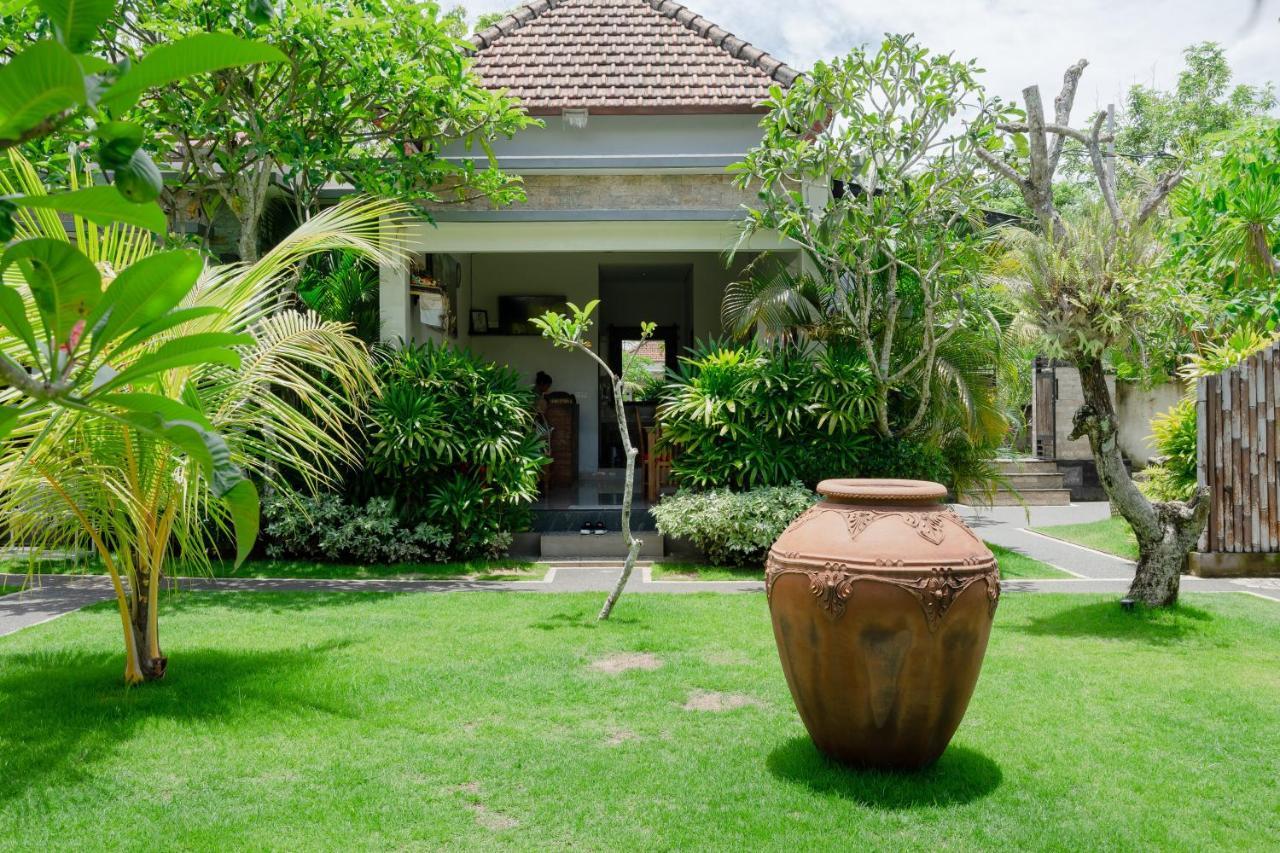 Wira Homestay & Spa Uluwatu Екстериор снимка